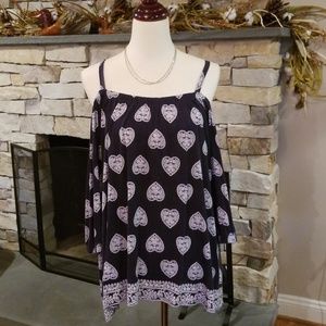 Torrid off the shoulder with straps